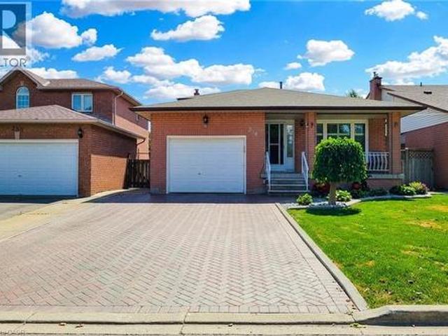 276 Green Cedar Drive, Hamilton, ON, L9C 6S9 house for sale | Listing ID 40862 | Royal LePage