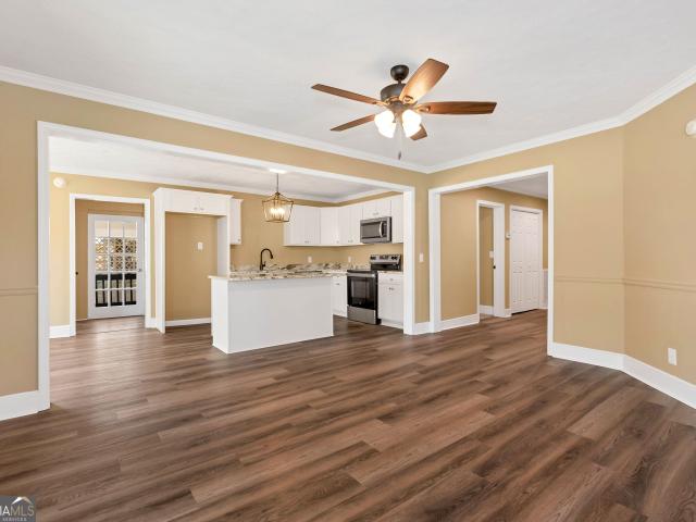 276 Highway 72 E