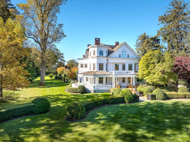 276 Otter Rock Drive, Greenwich, US, CT