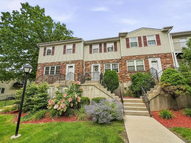 276 Temple Hill Road 2002