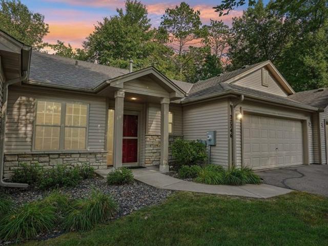 27746 Woodland Dr, Chisago City, MN 55013