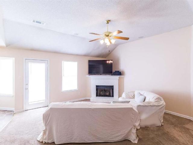 2774 breezy ridge trl