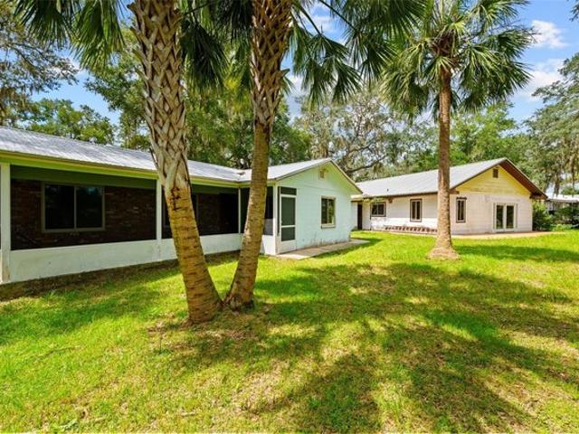 27753 SE Highway 19, Old Town, FL 32680