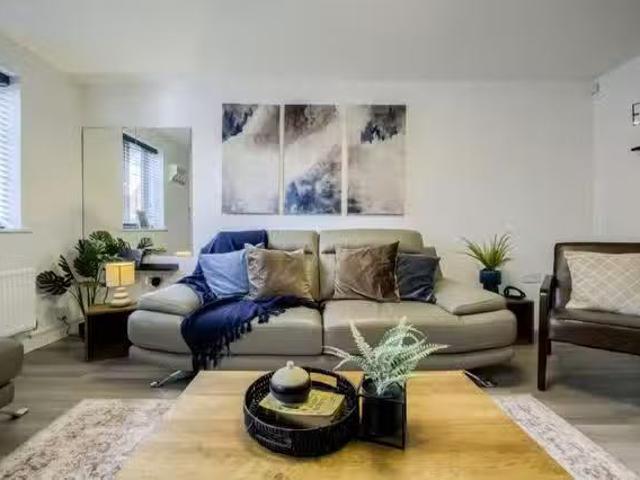 2775 Townhouse 3 bedrooms in Bedford