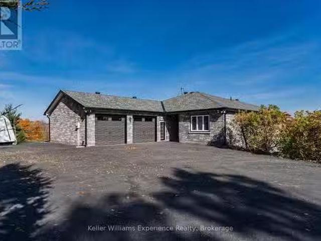 2777 Old Fort Road, Tay, ON, L4R 4K3 house for sale Listing.