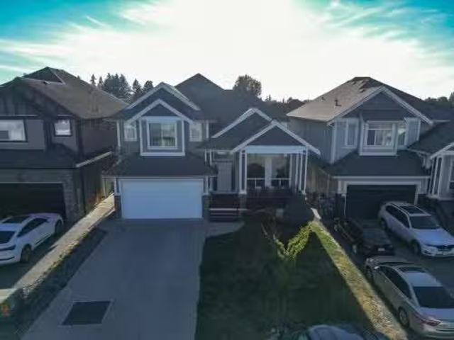 27784 Porter Drive, Abbotsford, BC, V4X 1M3 house for sale.