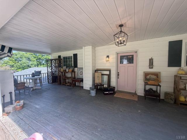 2770 W Lynchburg Salem Turnpike