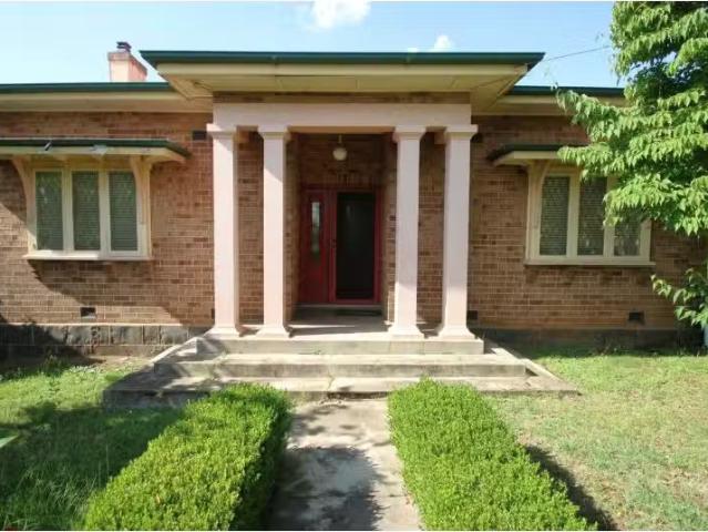 277 Byng Street, ORANGE House for rent Listed by Property Man.
