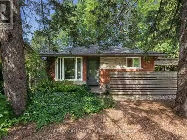 277 Kathleen Street, Guelph Exhibition Park, ON, N1H 4Y7 h.