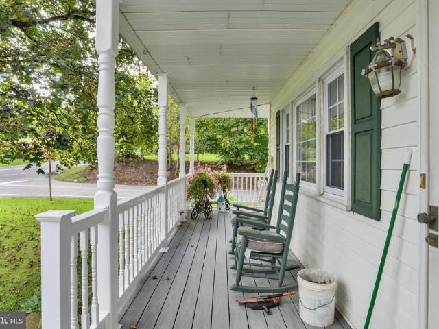 2789 Meadow View Road