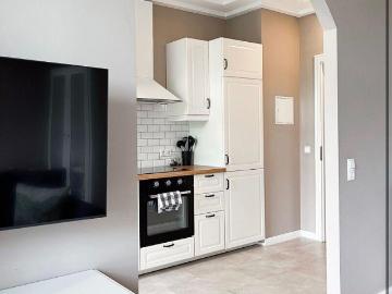 27801 HomeCompany Möbliert/Furnished 2 Zimmer Wohnung mit Balkon in Leipzig max. 3 Personen