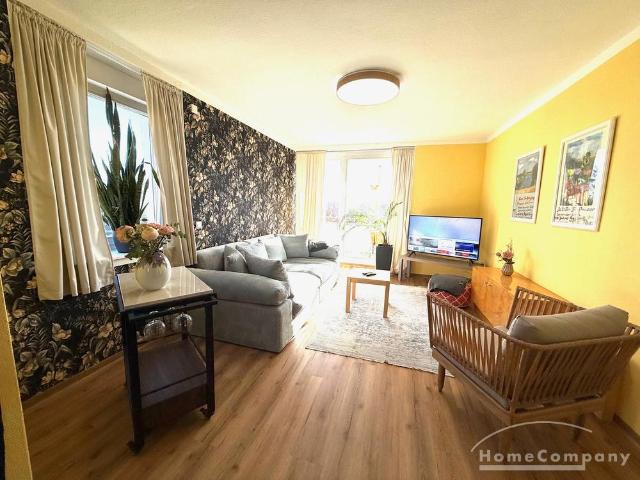 27806 HomeCompany Dresden Möbliert/Furnished 2,5 Zimmer Wohnung mit Balkon und Terrasse in Dresden Wachwitz max. 2 Personen