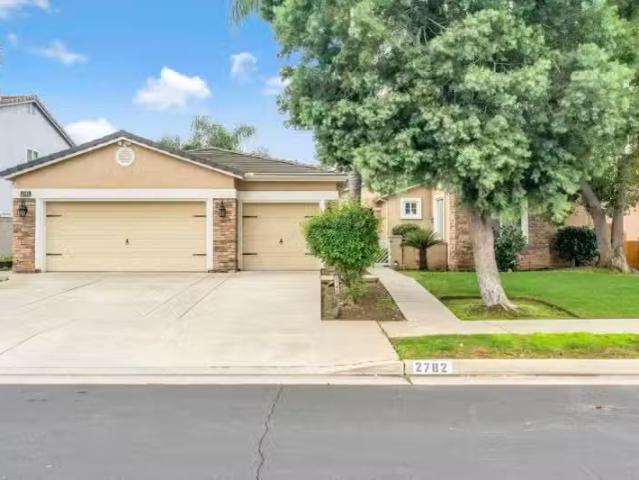 2782 POE AVE, CLOVIS, CA 93611