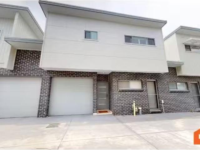 2/78 Churnwood Drive, Fletcher Townhouse for rent Listed by L.