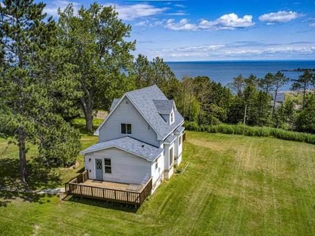 278 E 1st St, Knife River, MN 55609