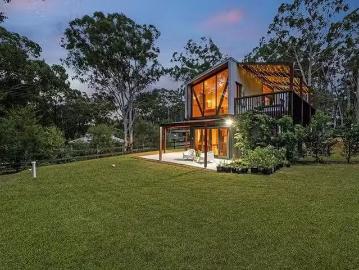 Apartment to rent in Bribie Island - Parking