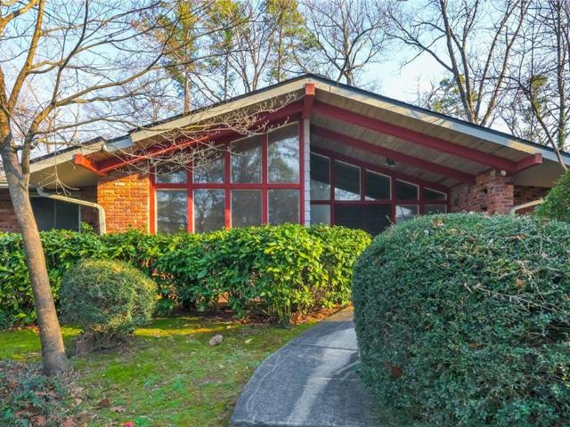 2795 Margaret Mitchell Drive NW