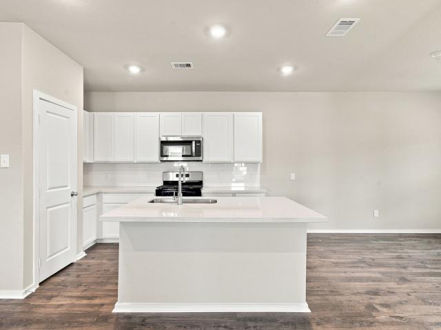 2796 English Laurel Drive