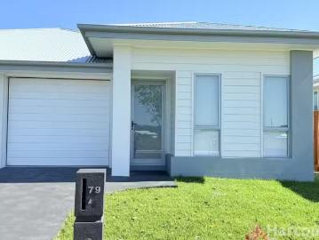 2/79 Belle O'connor Street, South West Rocks, NSW 2431 Duple.