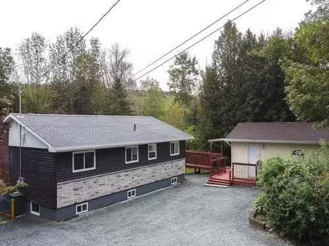 279 Lockview Road, Fall River, NS, B2T 1J1 Luxury House for.