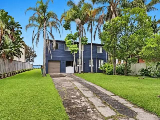 279 Lakedge Ave, BERKELEY VALE House for rent Listed by Amy M.
