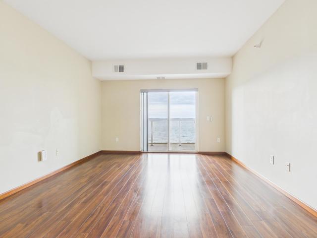279 Minnesota Avenue W # 206
