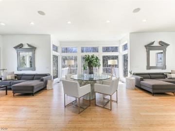 279 Tinkers Trail