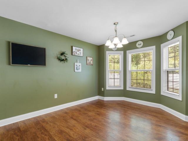 2804 Blue Belle Ln