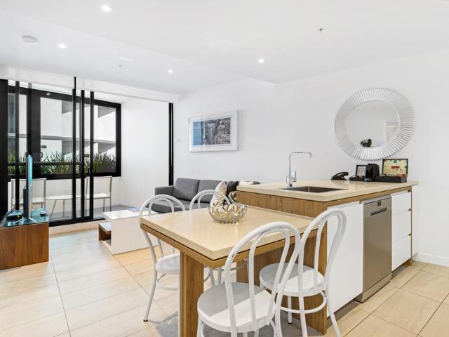 2805/167 Alfred St