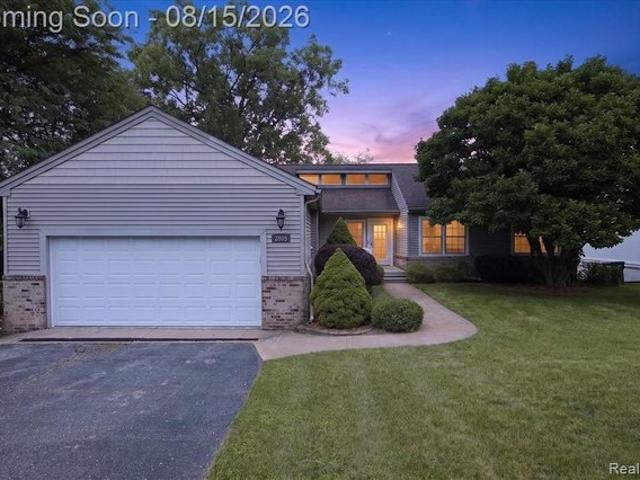 2805 Coral Way, Brighton Township, MI 48114