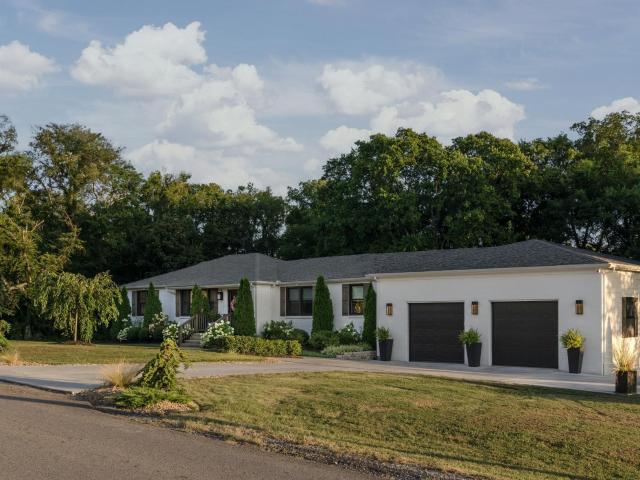2805 Lincoya Dr