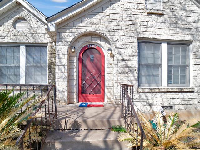 2806 Breeze Ter