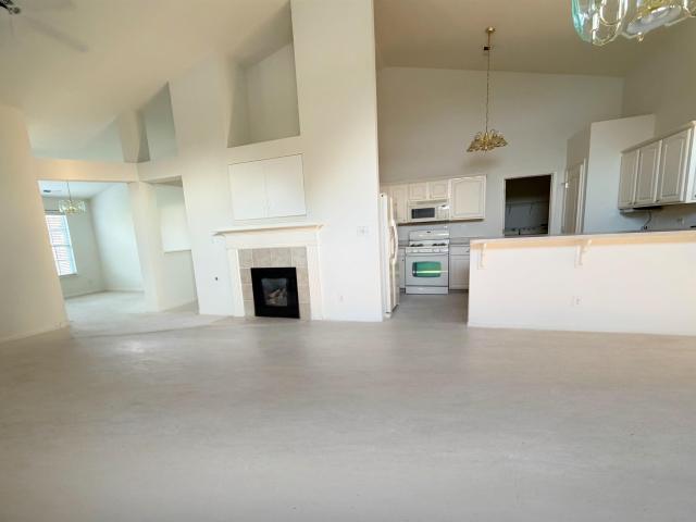 2806 Bridgestone Circle