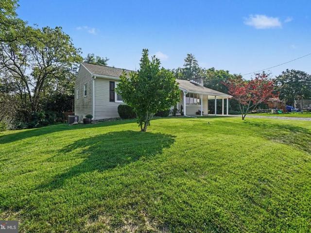 2806 Keefer Road