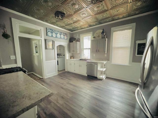 2806 W Franklin Street