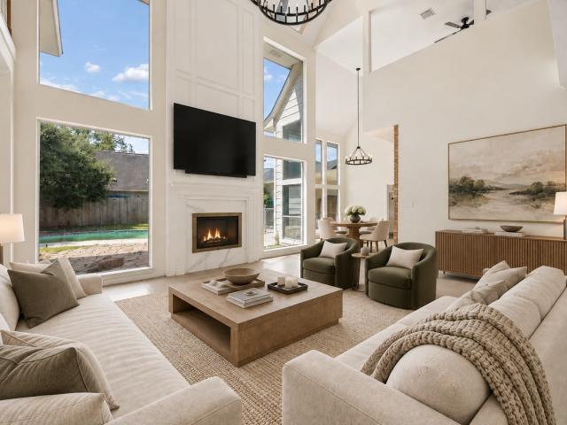 2807 Cedarville Drive