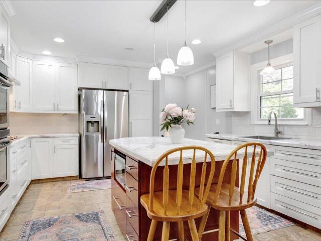 2807 Farrar Place