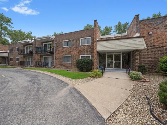 2807 Willow Rd, Unit 103, Homewood, IL 60430 | MLS #12617