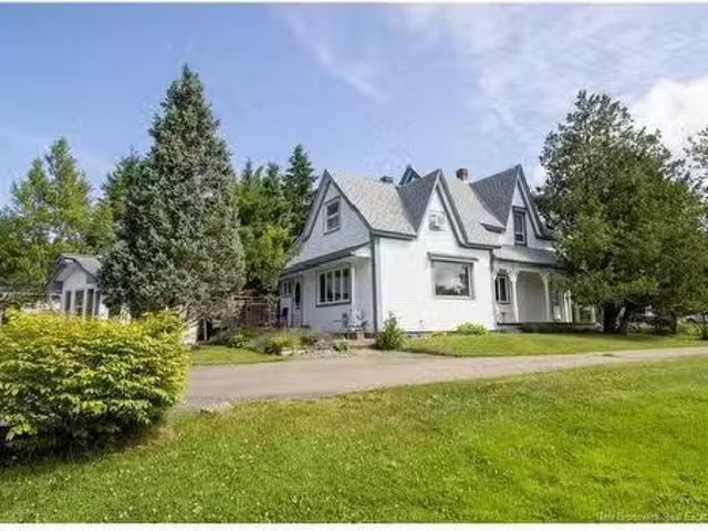 2808 Fredericton Rd, Salisbury, NB, E4J 2E9 house for sale.
