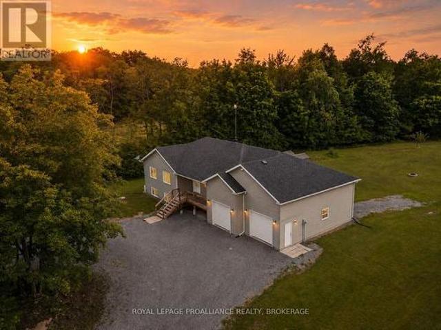 2800 Desert Lake Road, Frontenac South, ON, K0H 1W0 house for sale | Listing ID X13838 | Royal LePage