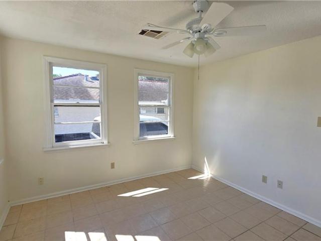 2800 2 Plaza Drive