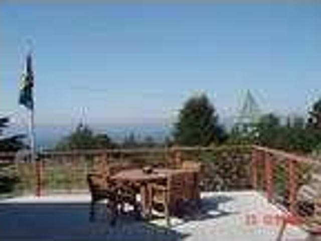 $2800 / 2br 2010ftÂ² Moss Beach Furnished Executive Home