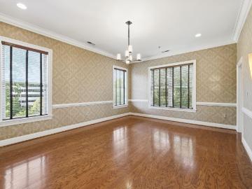 2801 Glenwood Gardens Lane 303