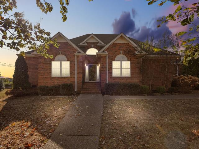 2801 Stacey St