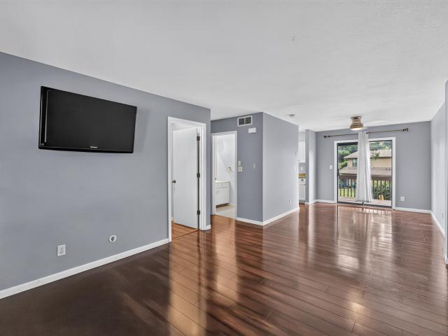 2801 W Broadway S2