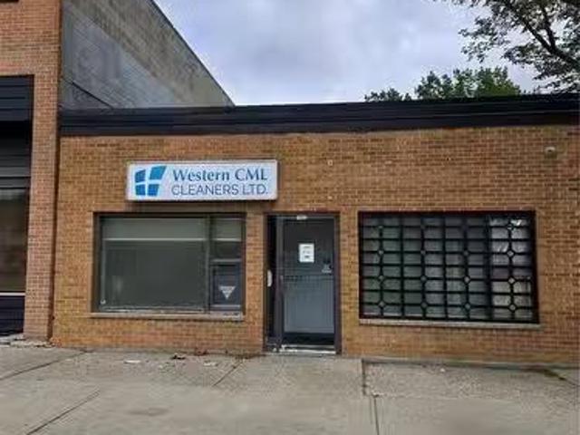 2802 Dewdney Avenue, Regina, SK, S4T 0X7 commercial for sale.