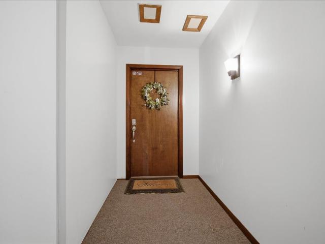 2802 E Lincoln Street # 1B