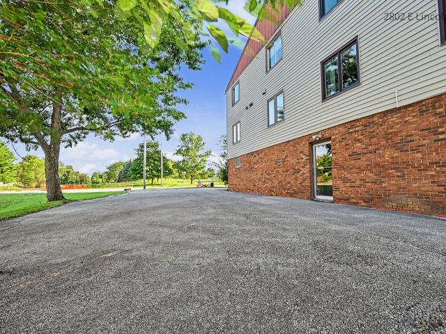 2802 E Lincoln Street # 2C