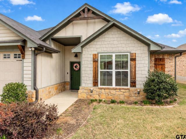 2802 Valley View St, Tyler, TX 75701 | MLS #26005