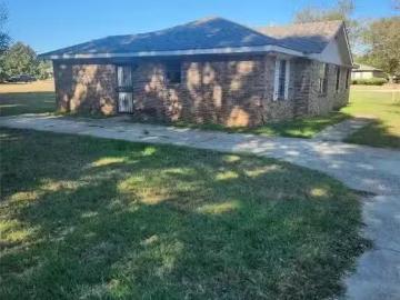 2803 OLD COLUMBUS RD, TUSKEGEE, AL 36083